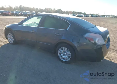 2010 Nissan Altima 2.5 S z USA, uszkodzony, nr VIN 1N4AL2AP2AN474707